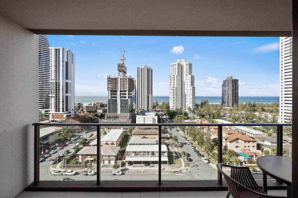 Broadbeach Apartment Level 10 With Beach Views Gold Coast Exterior foto
